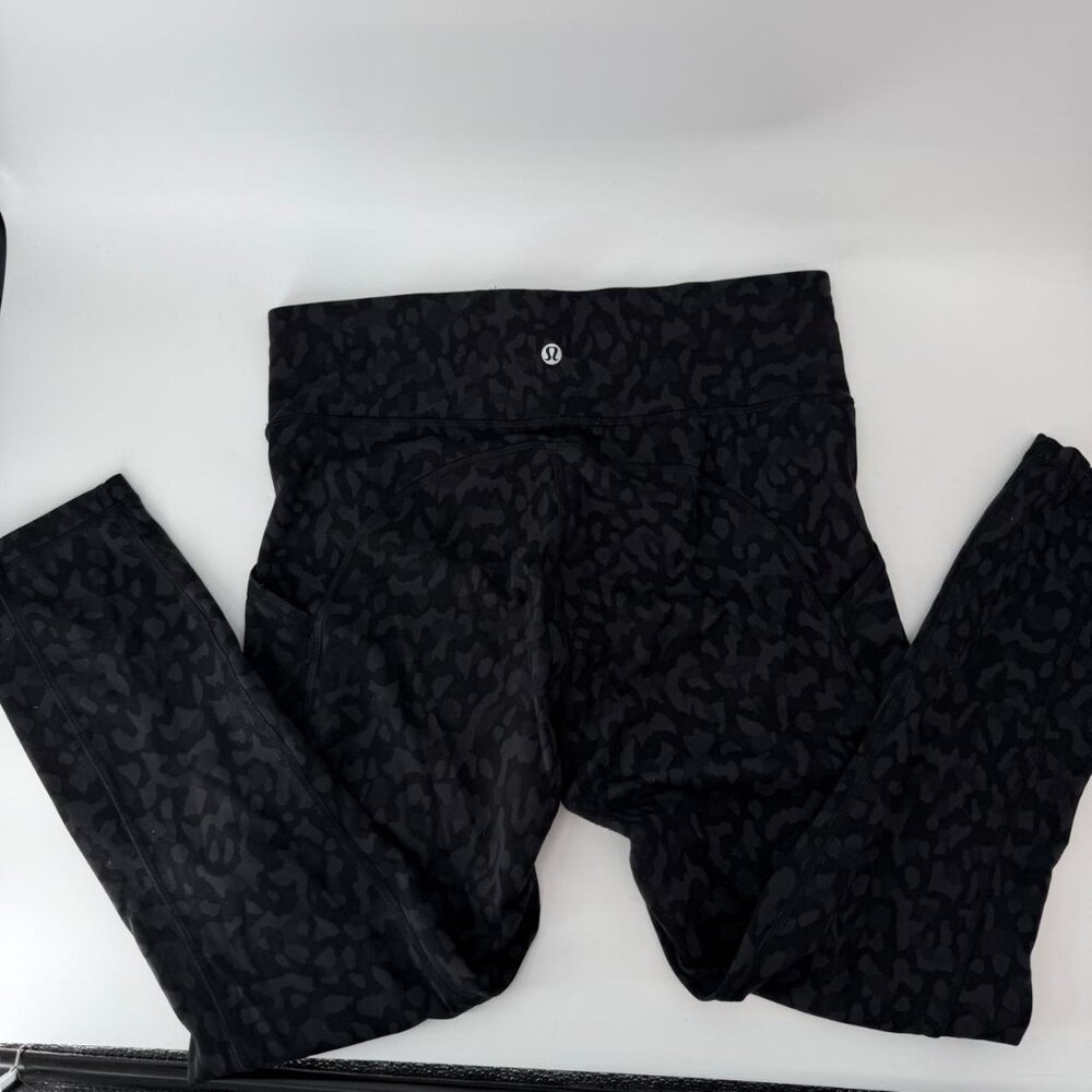 Lululemon Wunder Under HR Tight 24” Size 8 Camo Deep Coal - Picture 1 of 6
